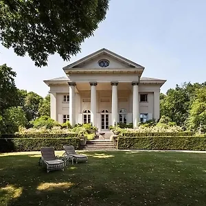 **** Bed & Breakfast Leyselebeke Castle Belgium